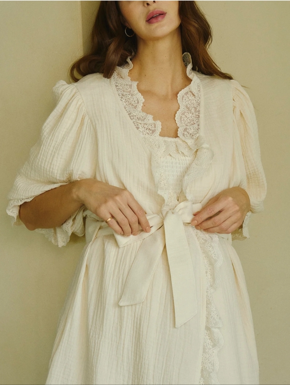 Nothing Fits But - Laced Muslin Robe - Picture 6 of 12